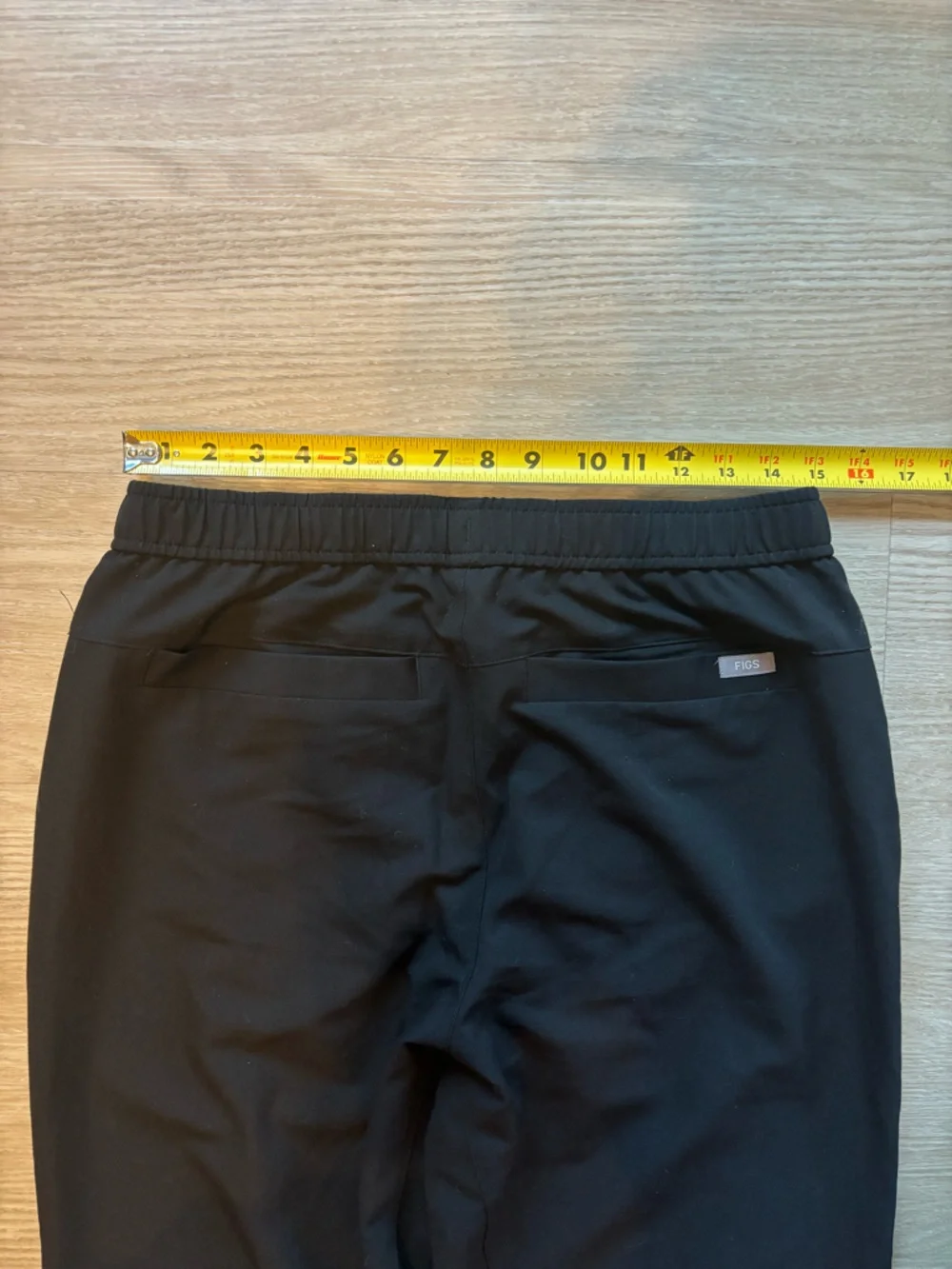 Figs Men’s Black Drawstring Jogger Pants Size Medium - Picture 8 of 9